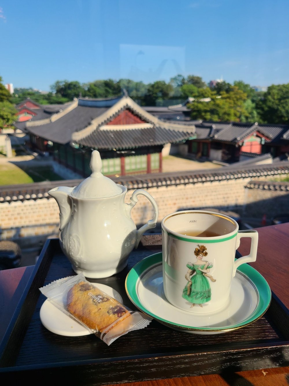 View outsie Hoehwa Namu