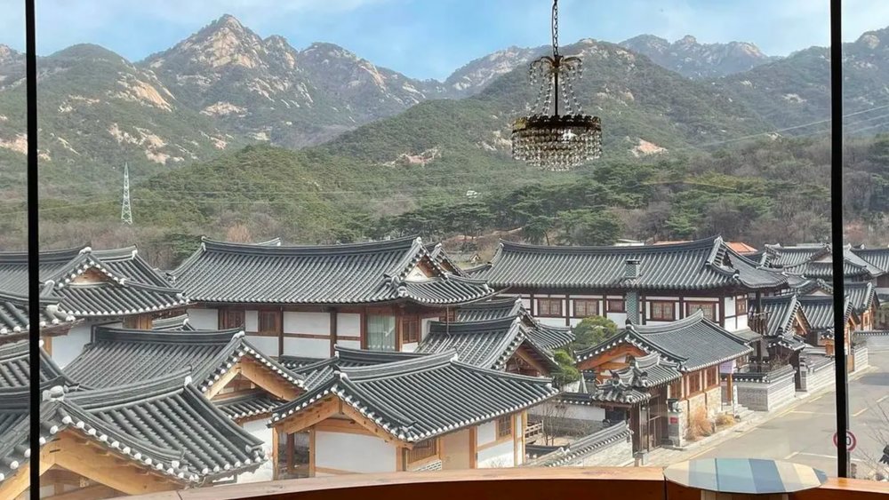 Eunpyeong Hanok Village and Jingwansa Temple