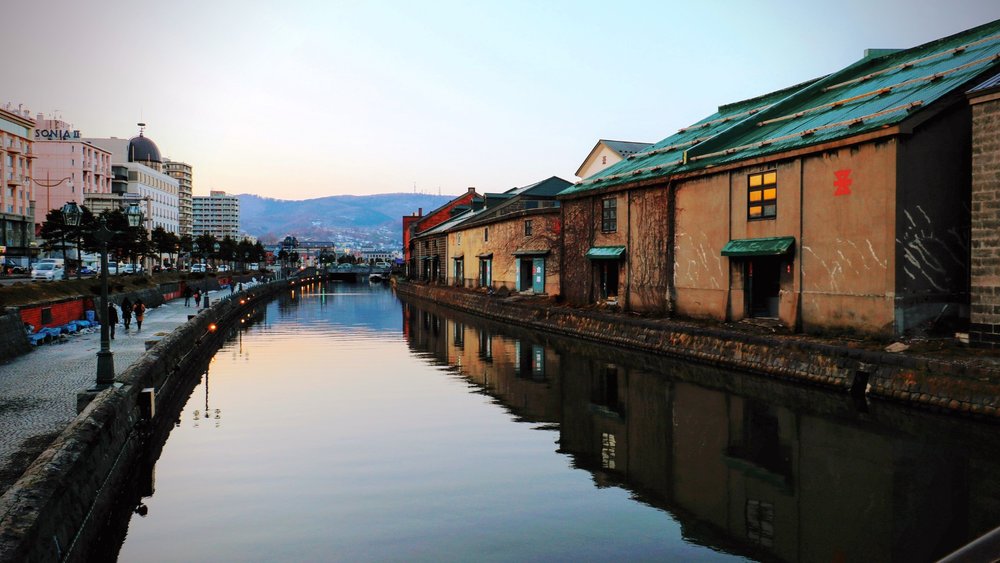Otaru & Shiroi Koibito Park Day Tour from Sapporo