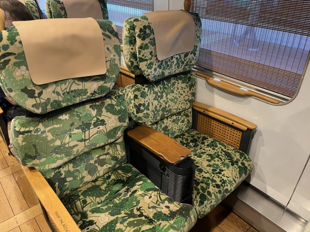 由布院之森座位