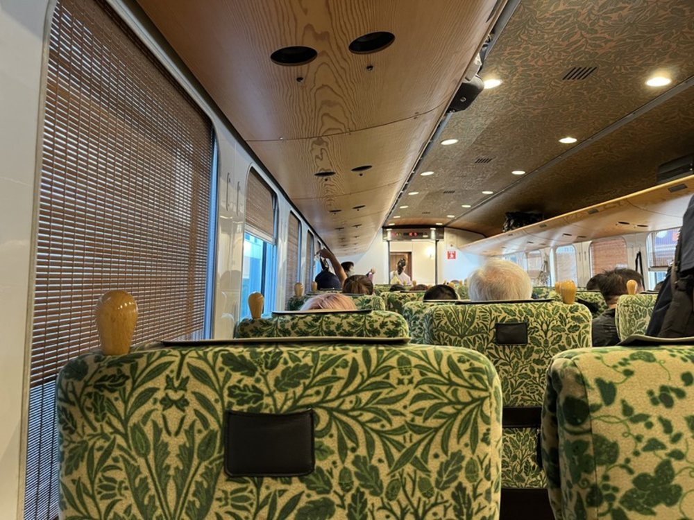 由布院之森 4號車廂內部