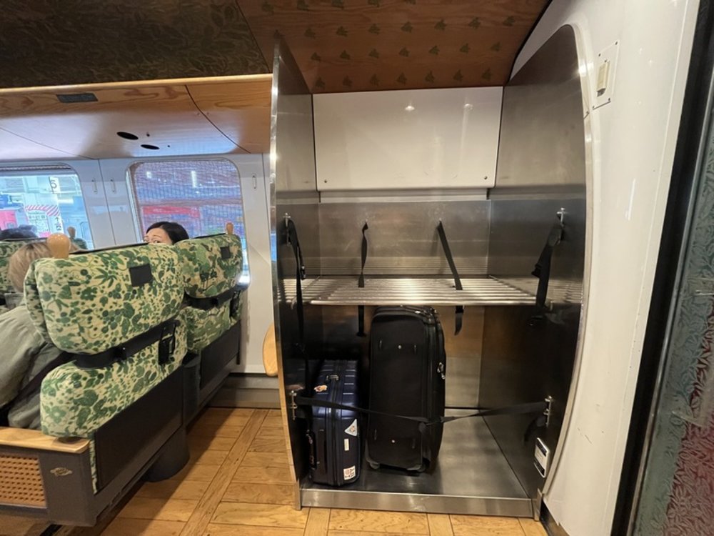 由布院之森行李架