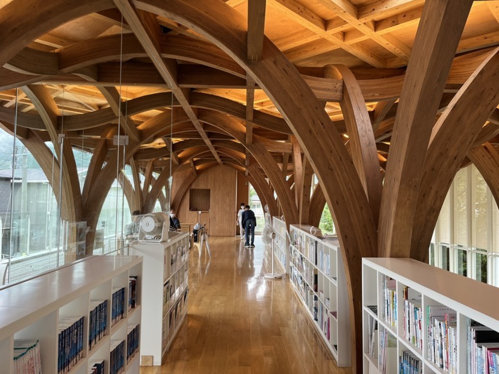 由布院車站遊客中心二樓