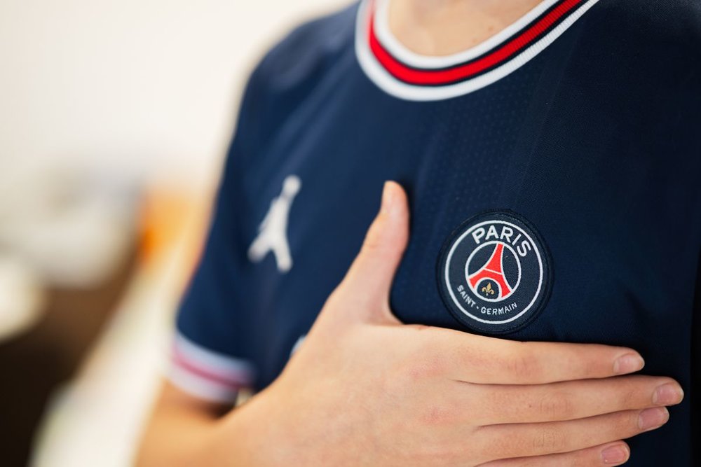 Paris Saint-Germain Kit