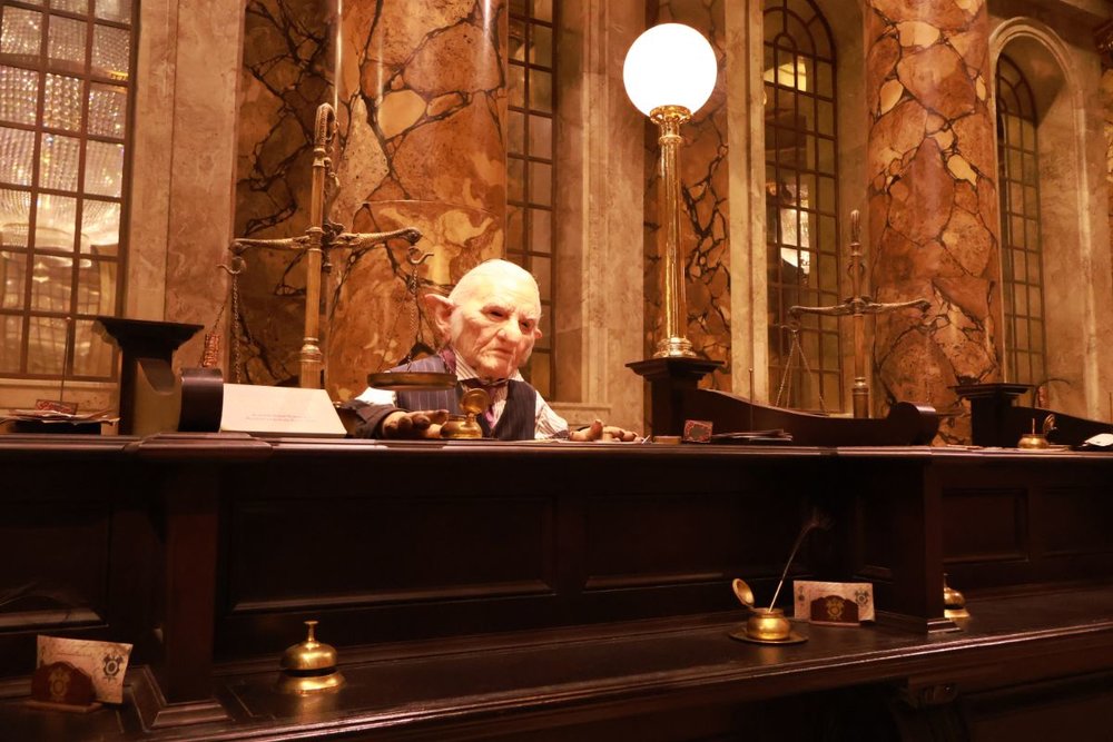 warner bros. harry potter gringots