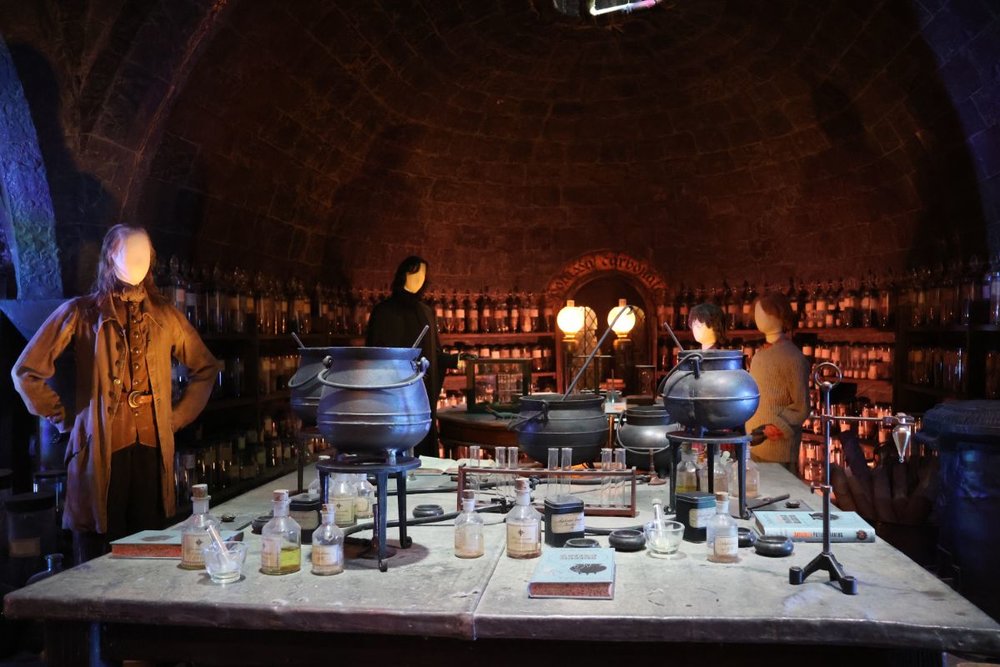 warner bros. harry potter magic potions