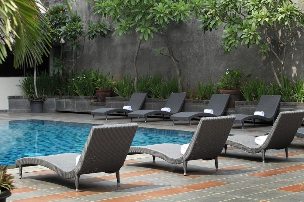 Hotel Santika Premiere Semarang - Swimming Pool