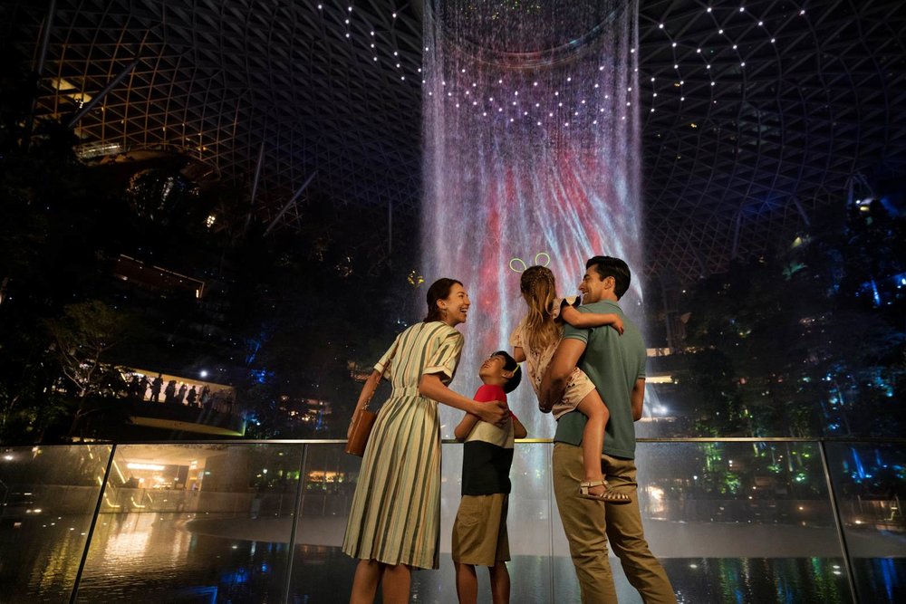 Rain Vortex di Lapangan Terbang Jewel Changi Klook my