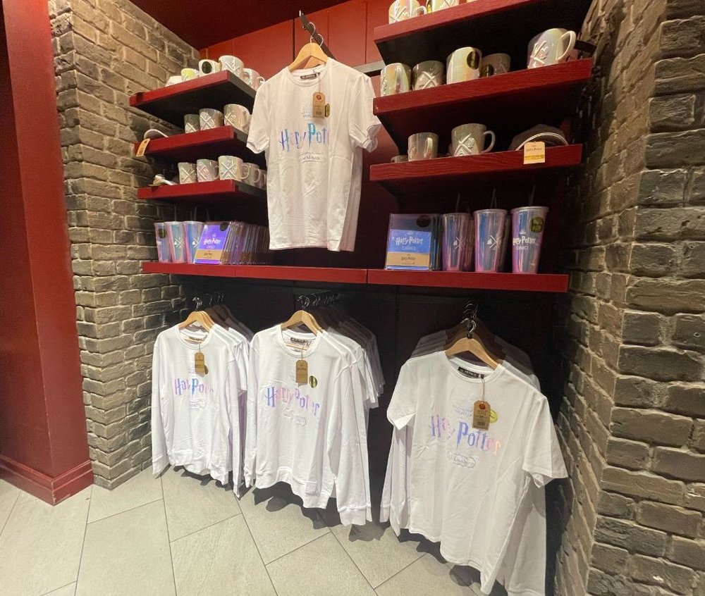 warner bros. harry potter london london only merchandise