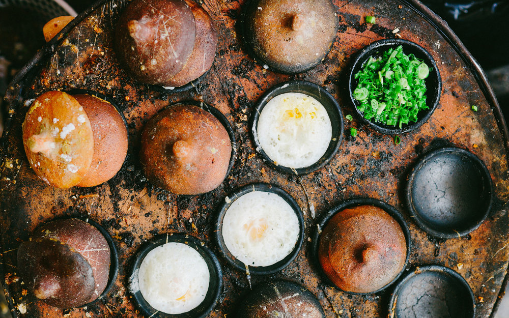 Buổi sáng: Khởi động với Bánh Căn Lệ - Giòn Rụm Hấp Dẫn