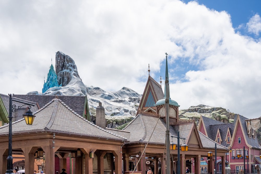 snowy mountain arendelle world of frozen
