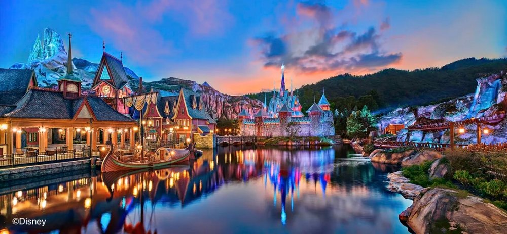 World of Frozen in Hong Kong Disnyeland