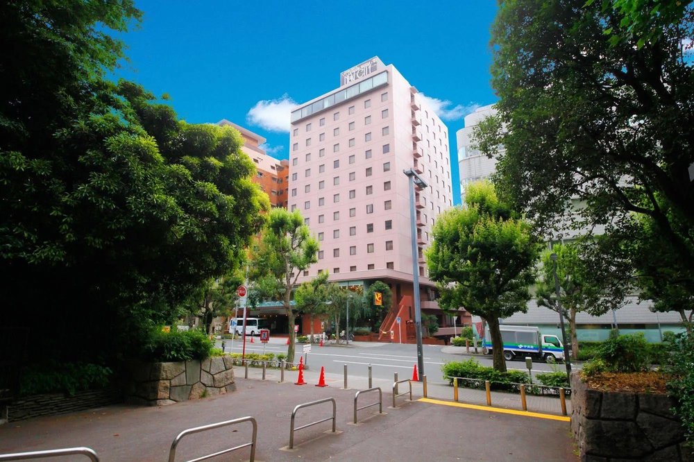 The Knot by Shinjuku Facade