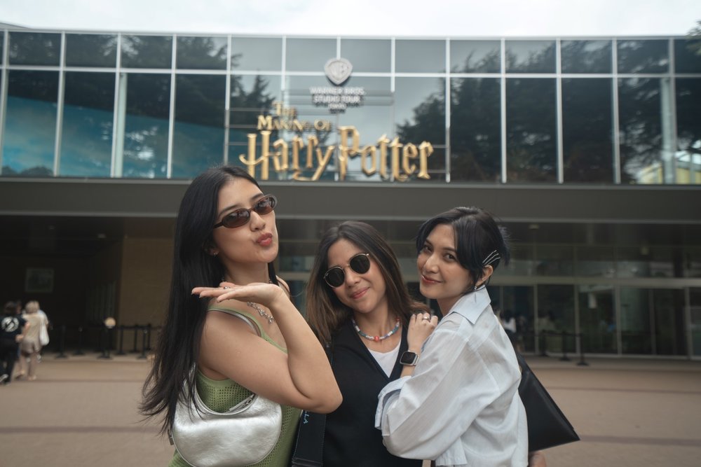 Warner Bros Studio Tour Tokyo The Making of Harry Potter - Sheila Dara, Fita Anggriani, Adinda Thomas