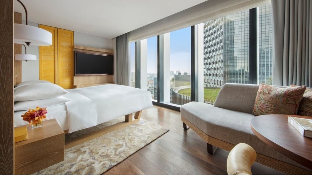 Indulge in urban elegance at Andaz Singapore! Image credits to @andazsingapore on Instagram.