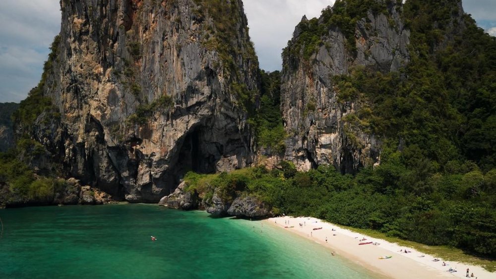 Railey Beach is just one of the many beautiful beaches in Thailand for a tropical paradise getaway. Credits to @chevlad on Instagram