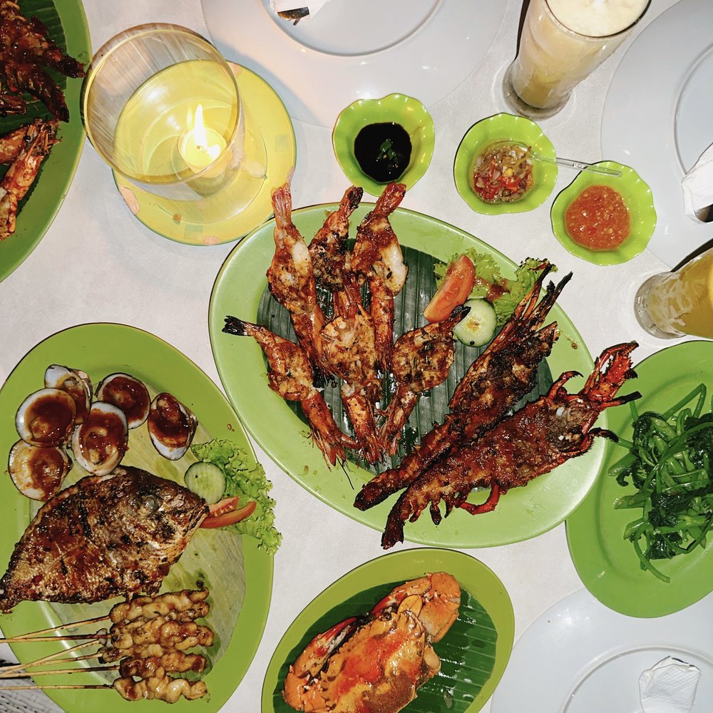 Seafood dinner at Pandan Sari Cafe Jimbaran Bali
