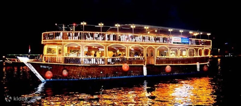 Have a romantic evening aboard the dhow