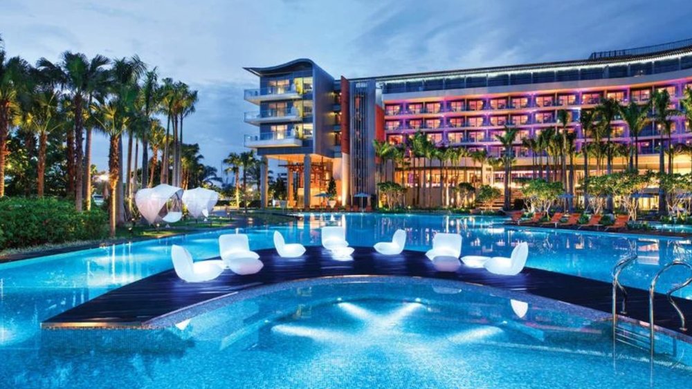 Just look at the amazing pool! Image credits to Klook