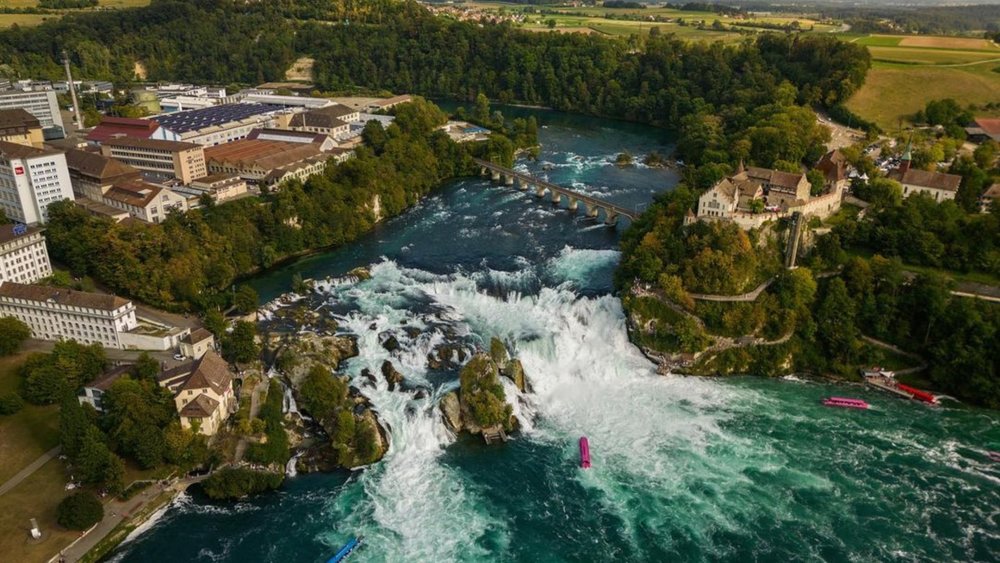 A truly beautiful waterfall! Image credits to @lucianpavel86 on Instagram