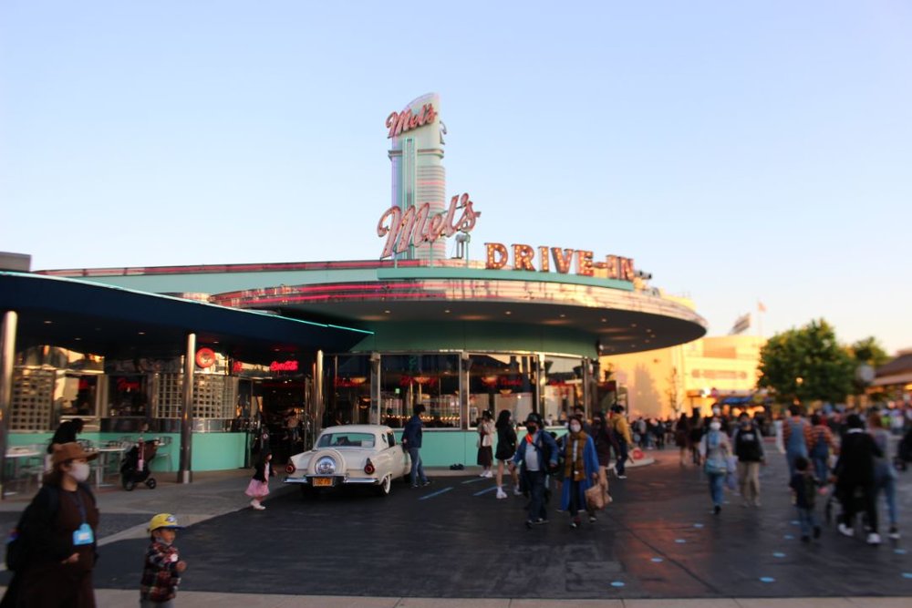  USJ メルズ・ドライブイン