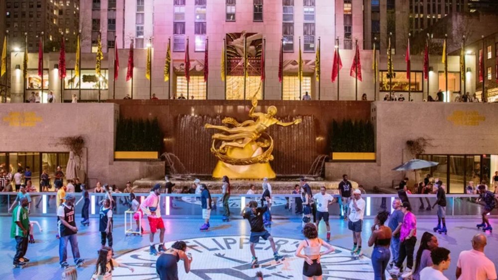 Ice skate in New York