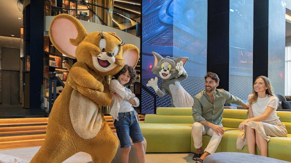 The WB Abu Dhabi, Curio Collection by Hilton