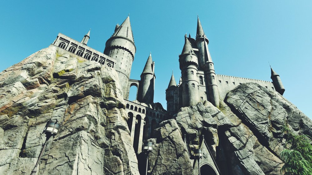 2. Hollywood's Blockbuster Experience