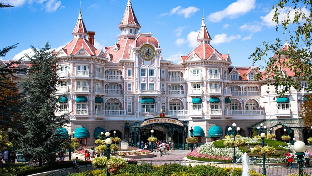 Disneyland Paris (from 66 USD)