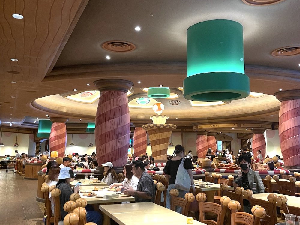 USJ キノピオカフェ　内装