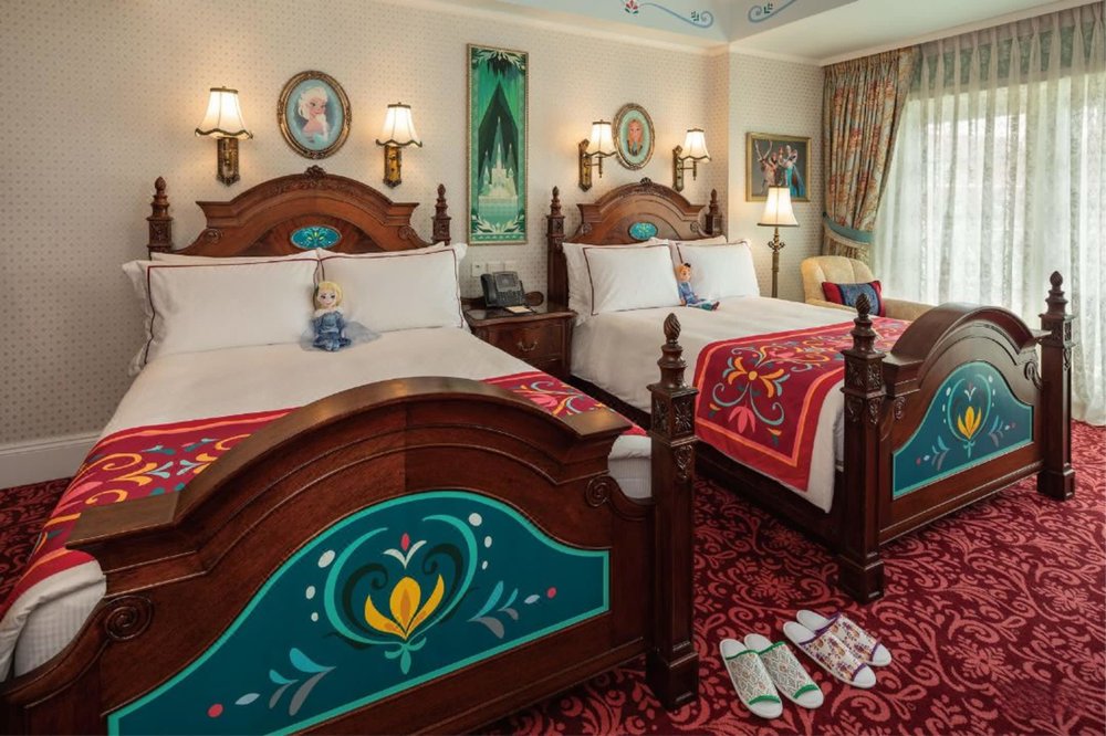 frozen suite hong kong disneyland