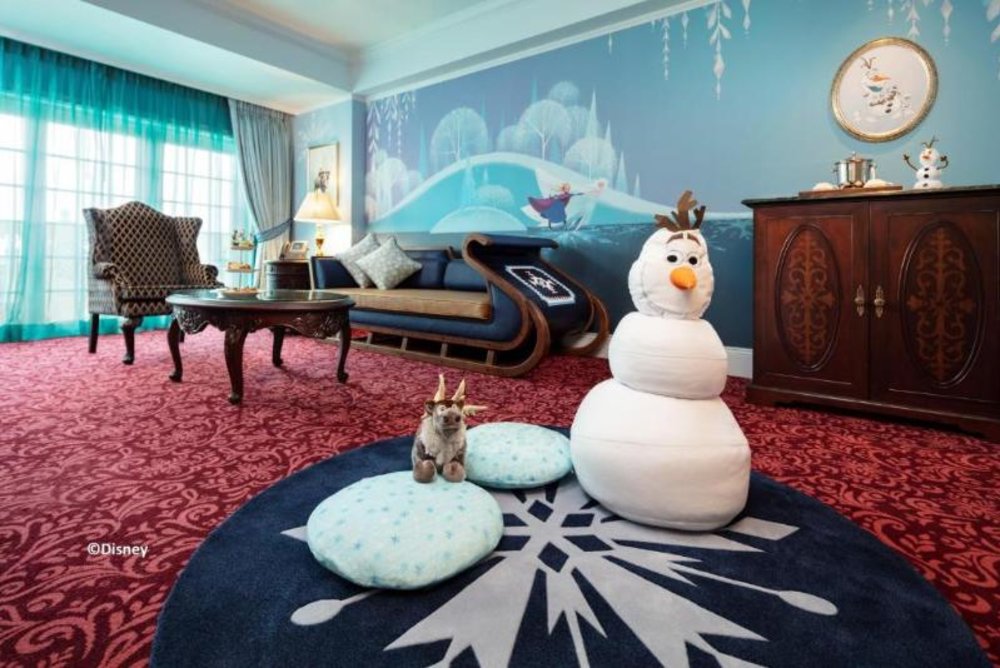frozen suite hong kong disneyland