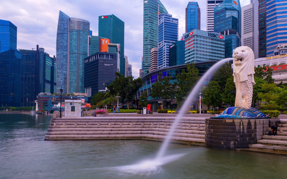 Chụp Ảnh Với Tượng Sư Tử Biển