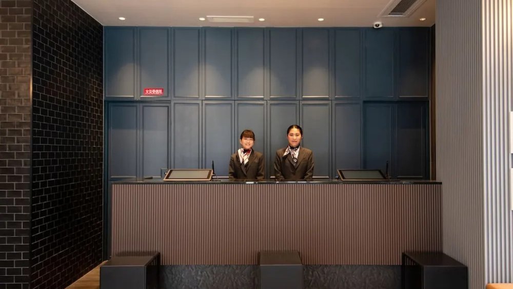 Be greeted by happy Joytel staff!  Credits: Klook