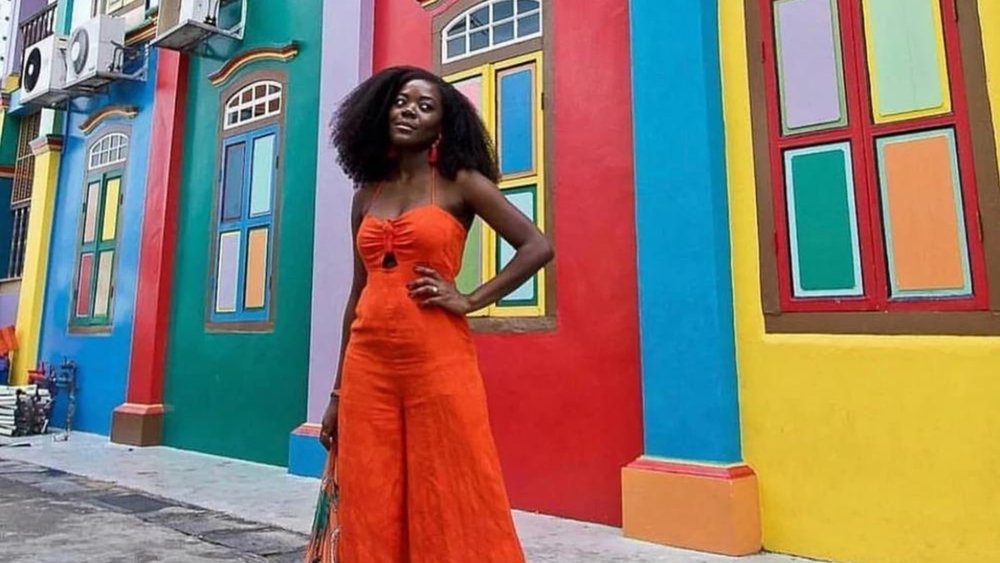 Cheerful dress paired with vibrant backdrop - a perfect combo! Image credits to @simplycyn featured on @femmetravel