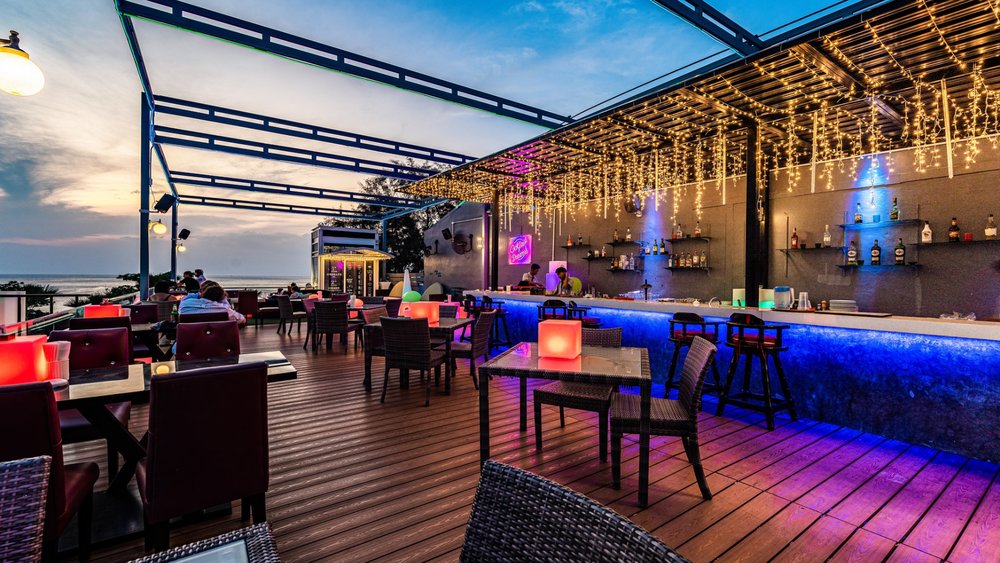 Sky's the limit at Starz Rooftop Bar. Credits to @starz_rooftopbar on Instagram