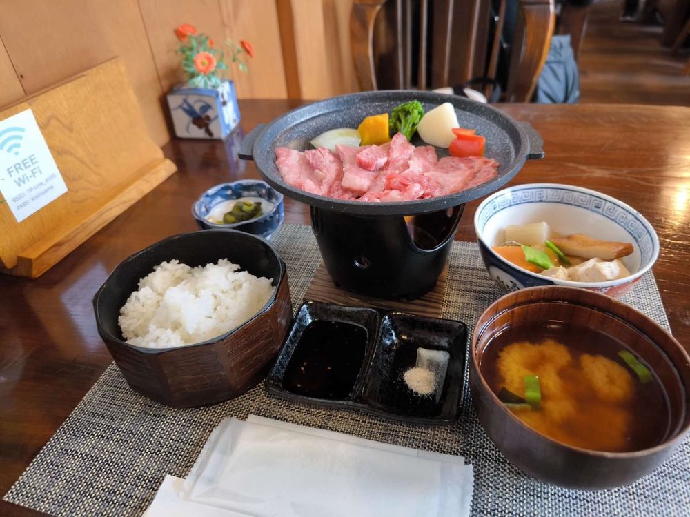 Shirakawa-go Tour Lunch Hida Beef (Photo by Huiping on Klook Reviews)