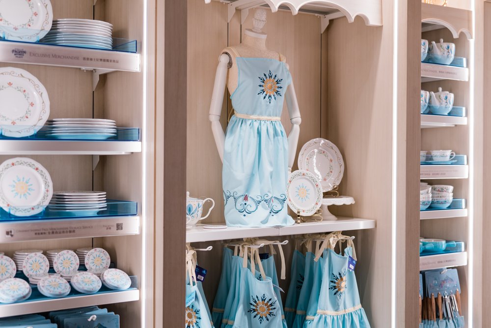 kitchenware and tableware collections