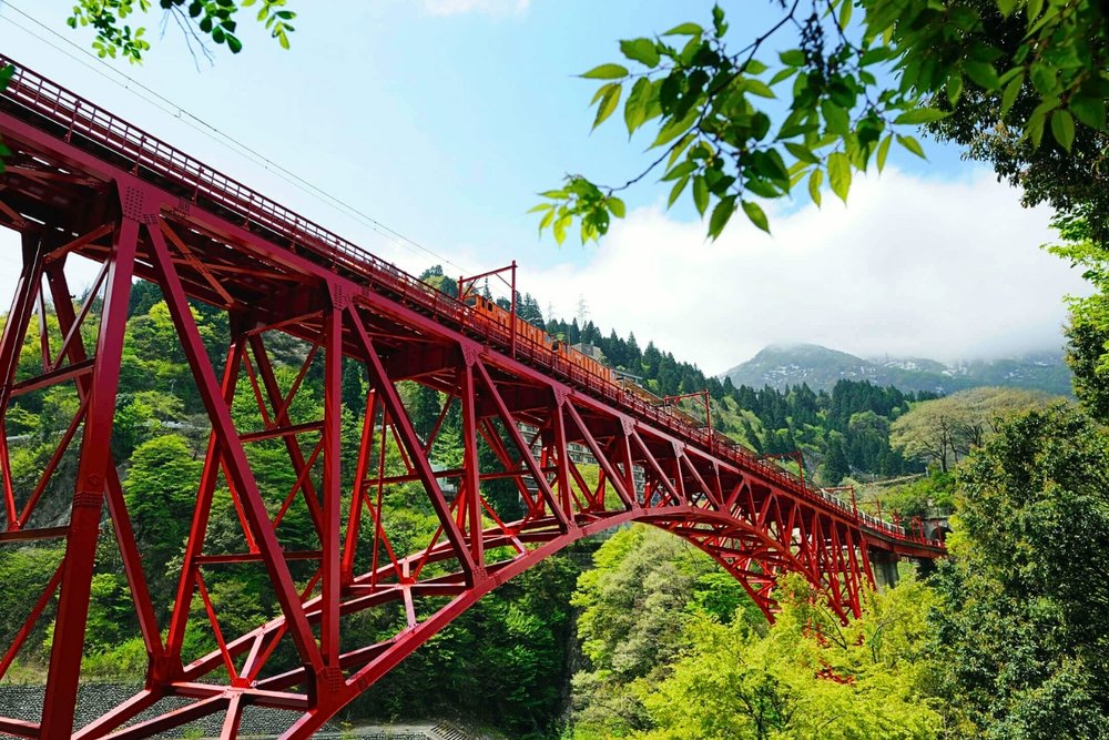 Kurobe Gorge Railway