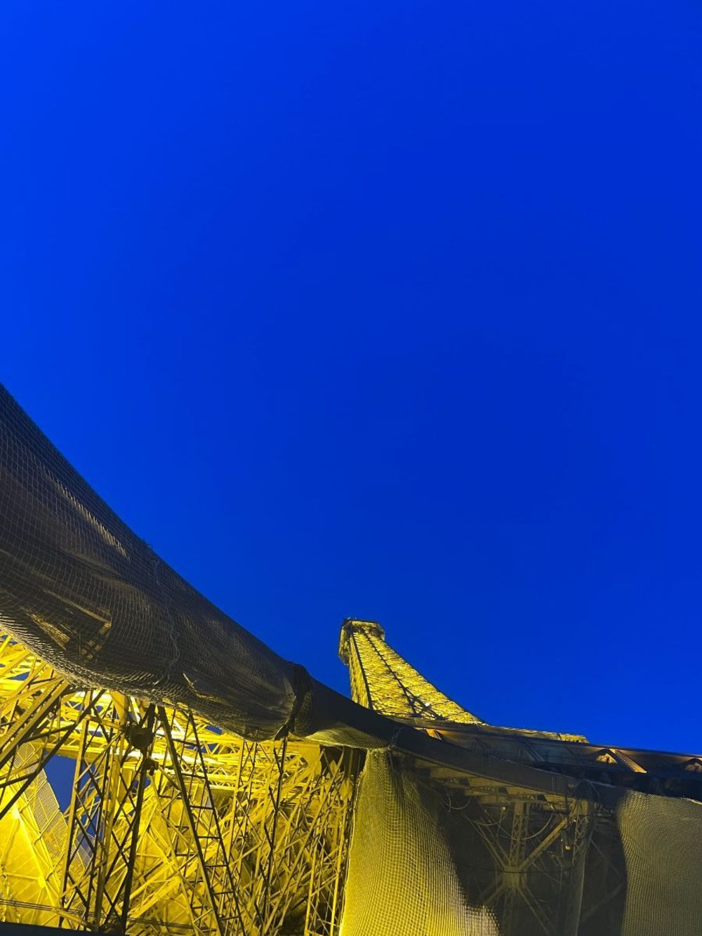 3303 Tour Eiffel エレベーターに乗る直前