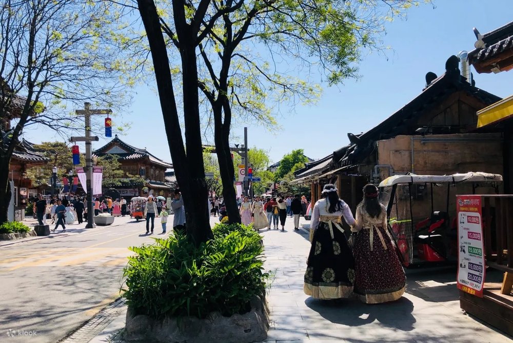 Touring the street of Nonsan