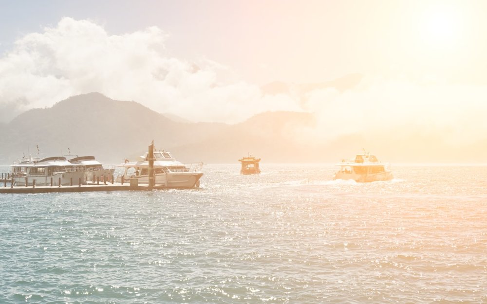 Trải Nghiệm Chèo Ván Đứng Trên Hồ Nhật Nguyệt 