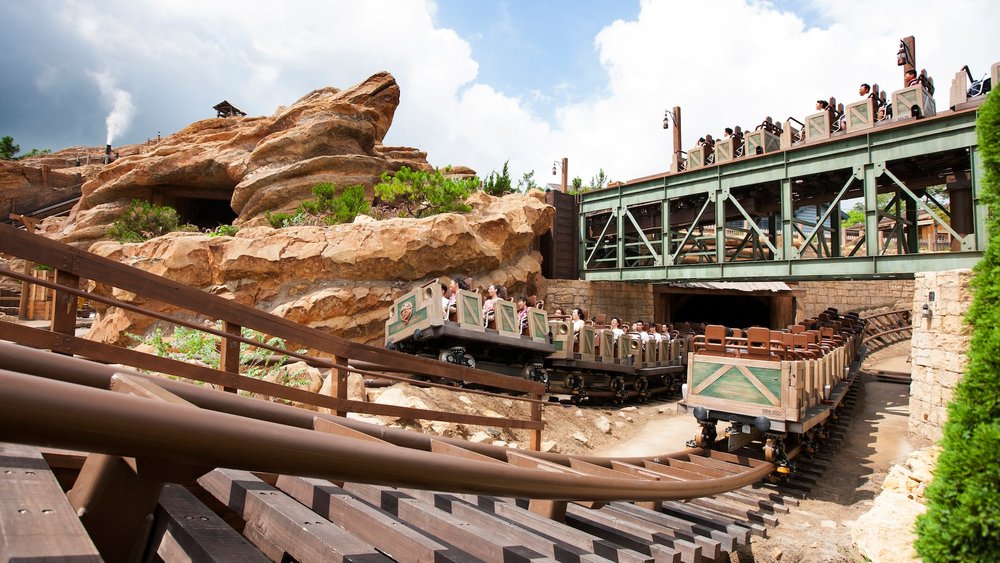grizzly gulch hong kong disneyland