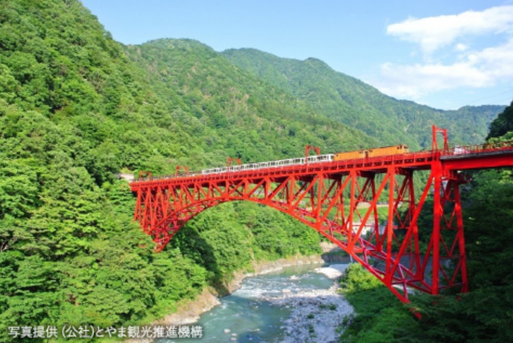 北陸拱型JR Pass富山景點黑部峽谷鐵道