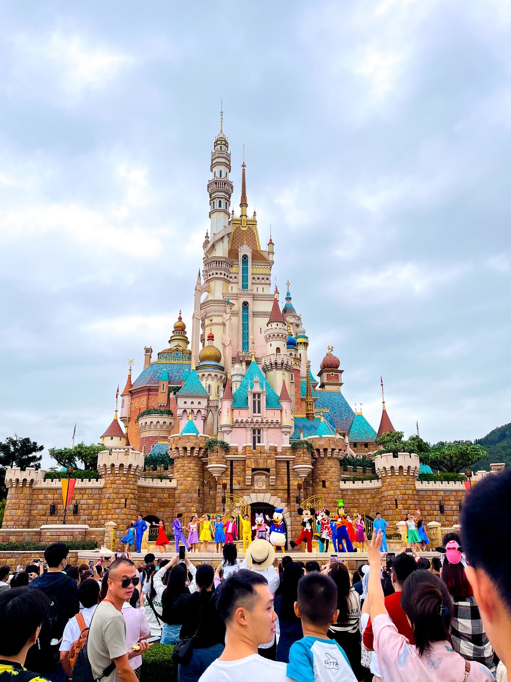 hong kong disneyland