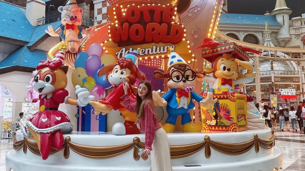 Raining? No problem! Image credits to @alyona.weys on Instagram