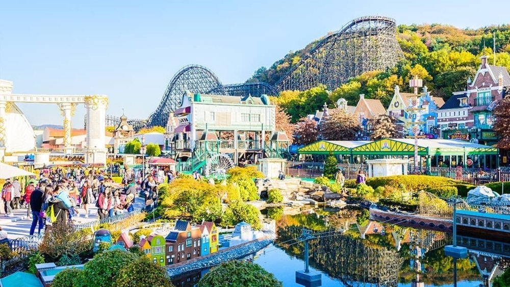 This theme park is huuuge! Image credits to @seoulmate.tours on Instagram