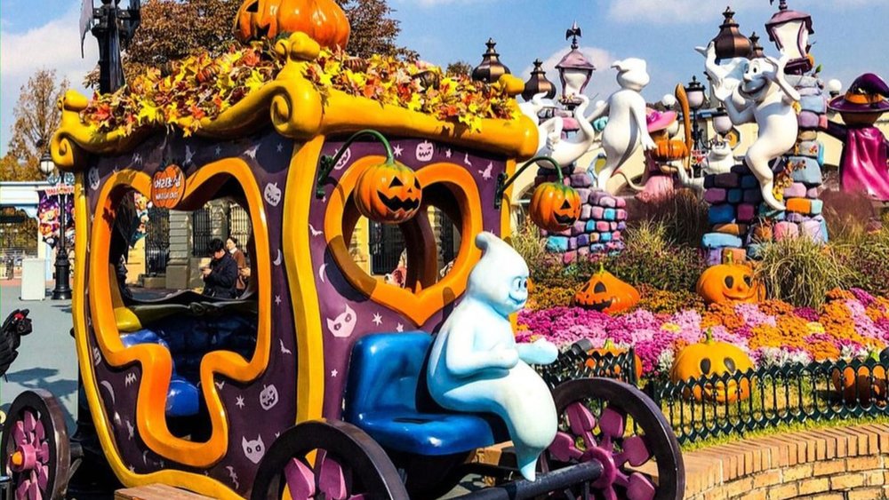 Have you seen the real-life fairytale carriage? Image credits to @reneoct on Instagram
