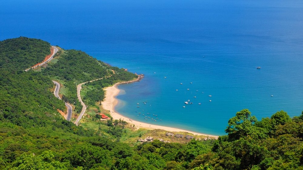 Chinh Phục Nóc Nhà Bán Đảo Sơn Trà