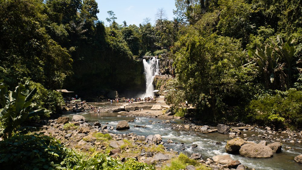 BM MY Tegenungan Waterfall Muslim Friendly